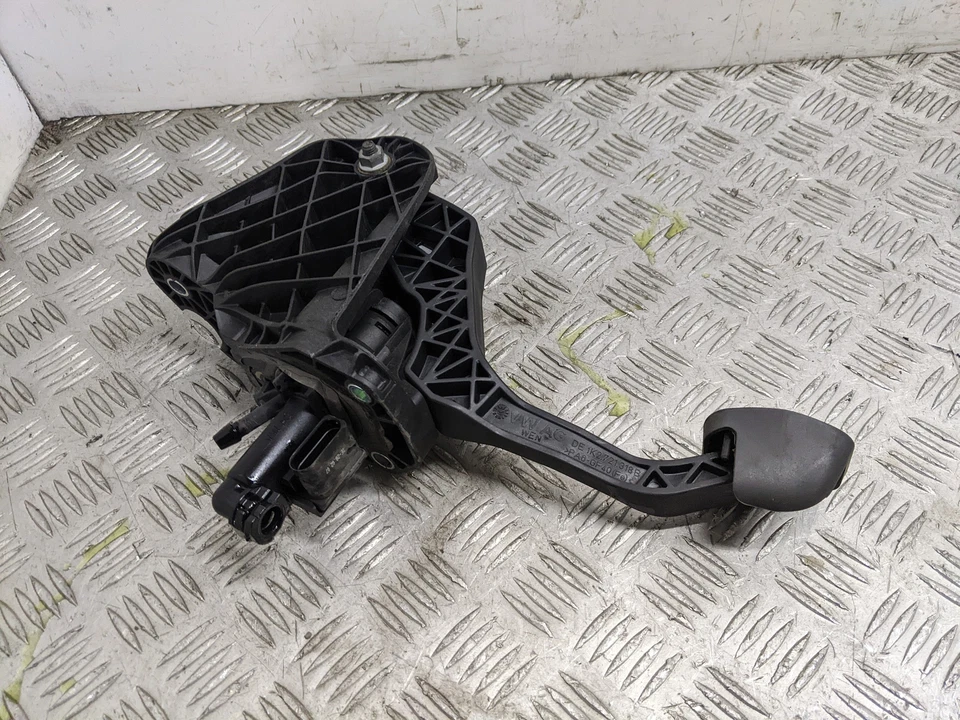 PEDAL EMBRAGUE AUDI A3 EDICIÓN ESPECIAL 8P1 3 PUERTAS ESCOTILLA 2007 1k2721059cb Foto 1 de 4