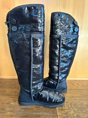 UGG SOBRE LA RODILLA BAILEY BOTÓN BRILLO 7 NEGRO HOLOGRAMA USADO EN EXCELENTE ESTADO PIEL ALTO RARO Foto 1 de 4