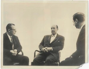 1960s  ABC TV Promo Photo Adlai Stevenson John MacVane Arnold Michaelis - Imagen 1 de 2