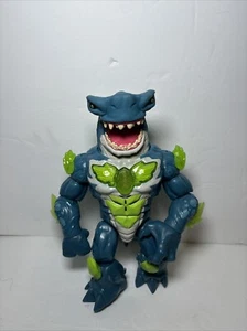 Beast Lab Shark Beast Action Figure Creator Experiment with Lights and Sounds - Picture 1 of 4