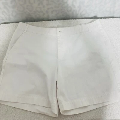 Pantalones cortos blancos para mujer American Living talla 12 con bolsillos. Playa ligera Foto 1 de 4