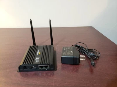 Cradlepoint IBR650C-150M-D LTE Dual SIM Verizon, AT&T Compatible Router w/ AC - Image 1 of 4