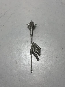 Games Workshop Inquisitor 54 mm Inquisitore corno di ferro bastone bit metallo fuori produzione - Foto 1 di 9