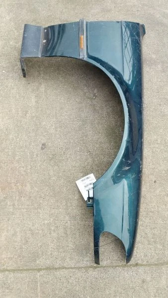 95 96 97 98 BMW 740I E38 GUARDABARROS DERECHO VERDE Foto 1 de 4
