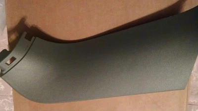 NUEVO GM 19184818 2009 2010 Pontiac Vibe puerta levadiza trasera derecha gris adorno moldeado Foto 1 de 3