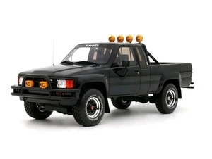 Toyota Hilux SR-5 4WD Glossy Black 1985 Back to the Future 1:18 OttoMobile OT481 - Picture 1 of 9