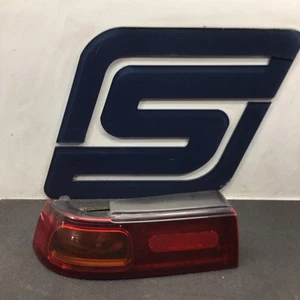 Subaru SVX 1997 - Feu arrière gauche (note) - Photo 1/14
