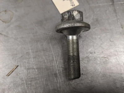 Perno de polea del cigüeñal de Chrysler Town & Country 3.6 2014 Foto 1 de 3