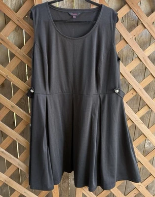 Size 28 Black Sleeveless Stretch Fit And Flare Skater Dress Pleated Side Buttons - Image 1 of 4