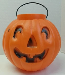 Vintage Halloween Jack O Lantern Pumpkin Bucket Pail Blow Mold 1960's Happy Eyes - Imagen 1 de 9