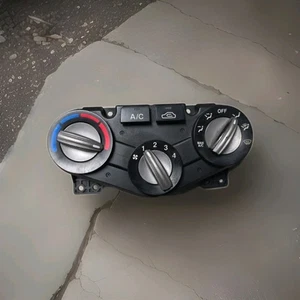 2003-05 Kia Rio Temp Control Heat  A/C Panel OEM Used 97250-1GXXX - Bild 1 von 10