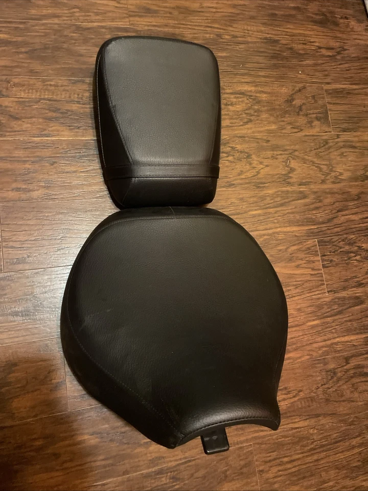 Stock Asiento Moto Suzuki Boulevard C50 2013, Excelente Estado, Delantero/Trasero Foto 1 de 3