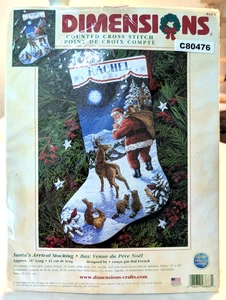 Kit Medias Punto de Cruz SANTA'S ARRIING Navidad Dimensiones 8683 16" Largo SIP - Imagen 1 de 5