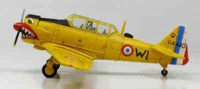HOBBY MASTER HA1505 1/72 NORTEAMERICANO T-6 TEXAN ARMEE DE LAIR EALA 13/72 Foto 1 de 4