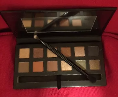 NEW MASTERFULL PALETTE CF MARIO  MASTER . CLEARANCE SALE - Image 1 of 4