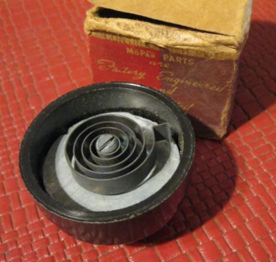 NOS Mopar 1956 Plymouth Choke Thermostat, Carter 2 bbl carb, - Изображение 1 из 2