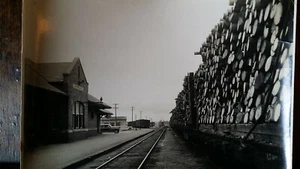 1950 LARGE ORIGINAL PHOTO CANADIAN NATIONAL RAILWAYS KAPUSKASING STATION ONTARIO - Picture 1 of 7