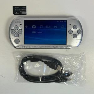 Tested ✅ Sony PSP 3001 Mystical Silver PlayStation Portable Retro Gaming - Picture 1 of 8