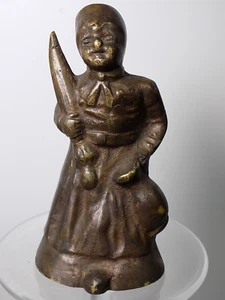 Biedermeier Tischglocke Holländische Frau mit Schirm und Krug Bronze mit Klöppel - Picture 1 of 9