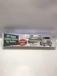 Neu im Karton 1997 Mobil Limited Edition Toy Tanker Truck 5th In Series 1:43 - Bild 1 von 12
