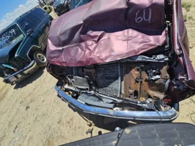 Used Front Right Door Glass Front fits: 1999 Chevrolet Tahoe Front Right Grade A - Image 1 of 4