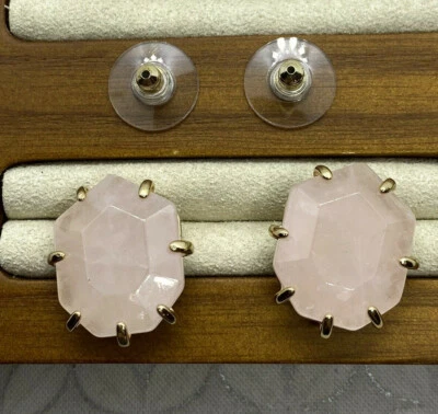 Aretes Kendra Scott Morgan en tono oro cuarzo rosa claro Foto 1 de 4