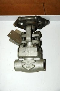 1/2" OMB F316 Stainless Steel Threaded Socket Shut-Off Gate Valve 810 PTFE - NOS - Picture 1 of 4