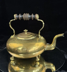 19th century Scottsh Antique Brass Kettle/Teapot with Wooden Handle see pictures - Picture 1 of 10