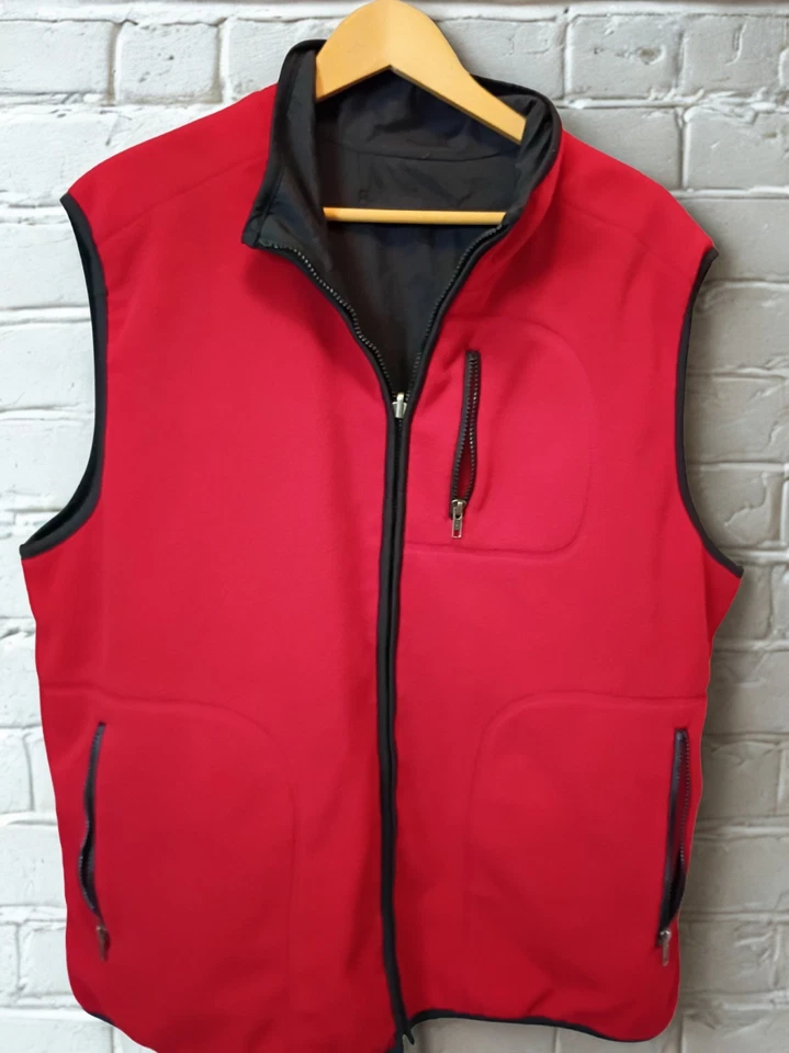 Chaleco reversible con cremallera completa rojo y negro XL Consensus Sportwear para hombre Foto 1 de 4