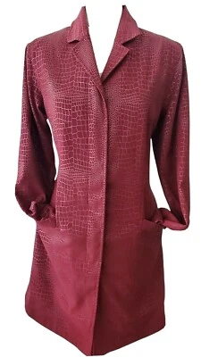 Jessica Holbrook Easy Care Women's S Burgundy Croc Lightweight Coat Topper  - Imagem 1 de 4