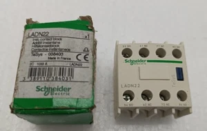 SET BESTEHEND AUS 4 STÜCK SCHNEIDER TELEMECANIQUE LADN22 Hilfskontaktblock KO... - Bild 1 von 6