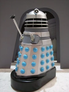 Dr. Who The Dalek Invasion of Earth klassische Figur 1. SFX BBC silber/blau 5,5" - Bild 1 von 6