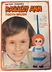 Vintage Raggedy Ann Tooth Brush in Original Box  1973 Made In Hong Kong - Picture 1 of 18