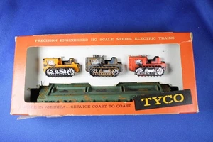 HO Tyco #2475 Western Maryland Flat with 3 Bulldozers -Weathered Good Condition - Picture 1 of 14