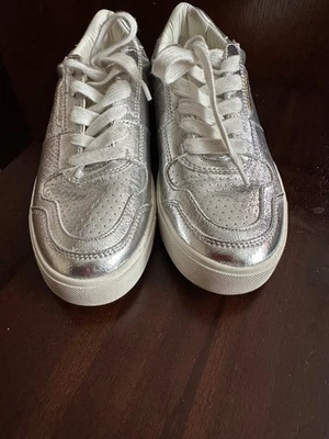 Sam Edelman Серебряный кожаный кроссовок женщин размер 7 1/2 амортизированный комфорт шнурует вверх - Изображение 1 из 4