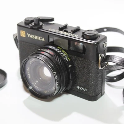 Yashica Electro 35 CCN Wide 35mm Film Camera with Case – UNTESTED / AS-IS - Image 1 of 4