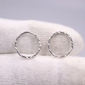 Pendientes de aro de platino 950 real puro Pt950 tallados en 0,5 pulgadas D para mujer - Imagen 1 de 4