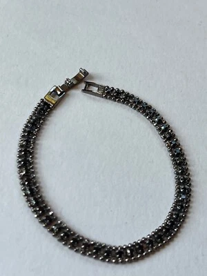 Delicada pulsera pequeña negra de estrás oxidada plateada - 7,25 pulgadas de largo x Foto 1 de 4