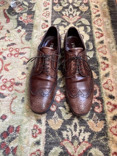 Scarpe Prada da uomo marroni wingtip derby taglia Prada 6 (circa US 7)