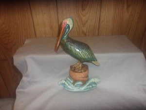 PELICAN WALL PLAQUE 8 1/2 IN - Picture 1 of 2