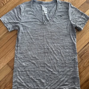 Nike Shirt Womens Large Gray Black White Dri Fit V-Neck Running Lightweight - Picture 1 of 5