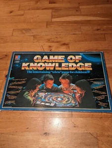 Vintage Game Of Knowledge - MB 1984 Complete - Fun Family Trivia Board Game - Picture 1 of 3