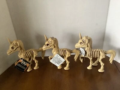 Esqueleto Unicornio Figura Huesos 7"x6" Juego Estatua Espeluznante Decoración Halloween- (3) Foto 1 de 4