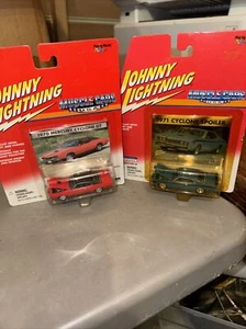 1971 Cyclone Spoiler Johnny Lightning Muscle Cars U.S.A. & 1970 Cyclone Gt - Picture 1 of 5
