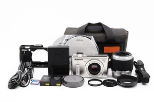 Nikon 1 AW1 14,2-MP-Digitalkamera silberfarben mit 11–27,5 mm Objektiv [Exc+++] Japan #B589 - Bild 1 von 13