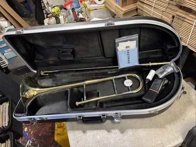 Eastman Model ETB322 Intermediate Tenor Trombone Excellent++ w/ case - Image 1 of 4