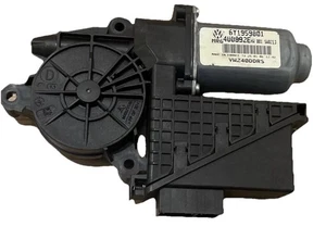 VW POLO 9N3 FRONT  DOOR WINDOW MOTOR 6Y1959801  - Picture 1 of 1