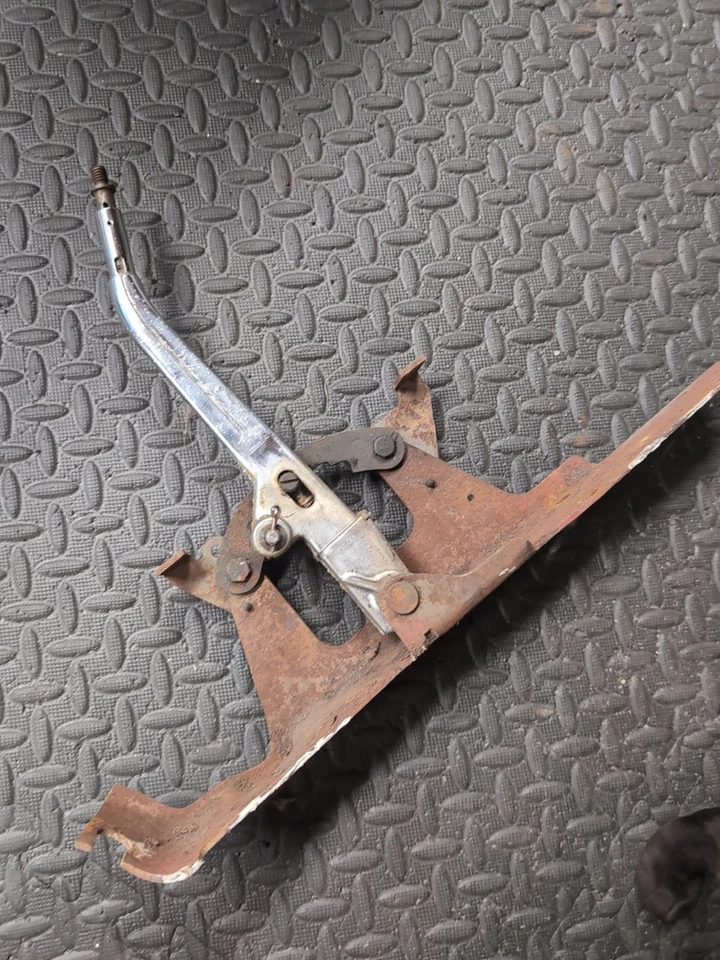 Oldsmobile 442 Cutlass 1970 1971 1972 conjunto de palanca de cambios de piso GM  Foto 1 de 4