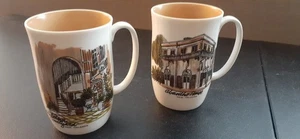 D H Holmes 2 Kaffeetassen NOLA New Orleans Absinth House Brulatour Courtyard EUC - Bild 1 von 5