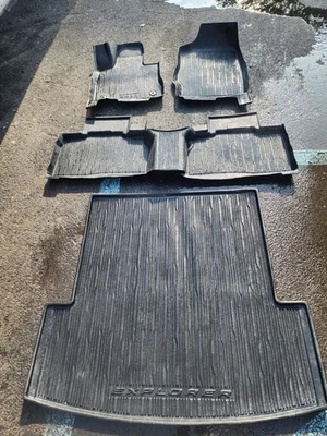 Alfombrillas ford explorer 2020-2025  Foto 1 de 3